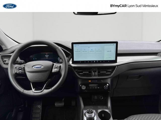 Ford Kuga image 7