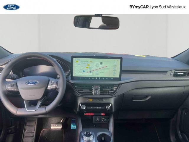Ford Kuga image 2