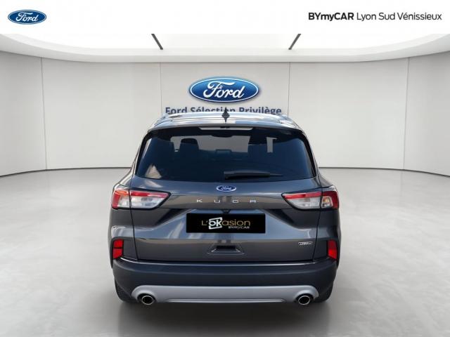 Ford Kuga image 5