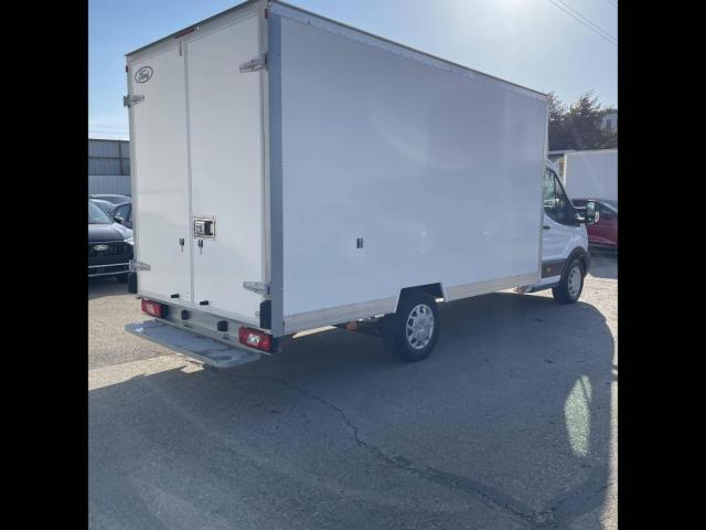 Ford Transit image 8