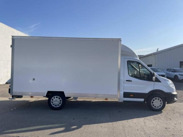 Ford Transit image 5