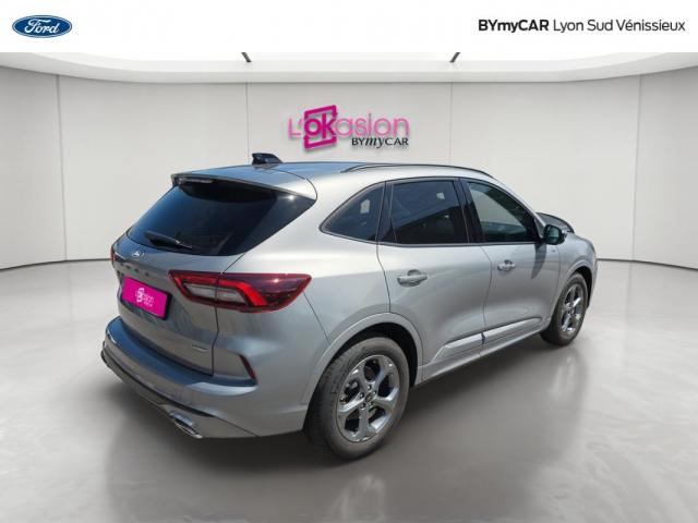 Ford Kuga image 9