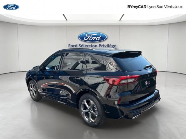 Ford Kuga image 3