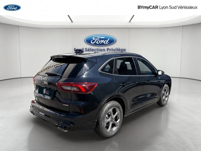 Ford Kuga image 6