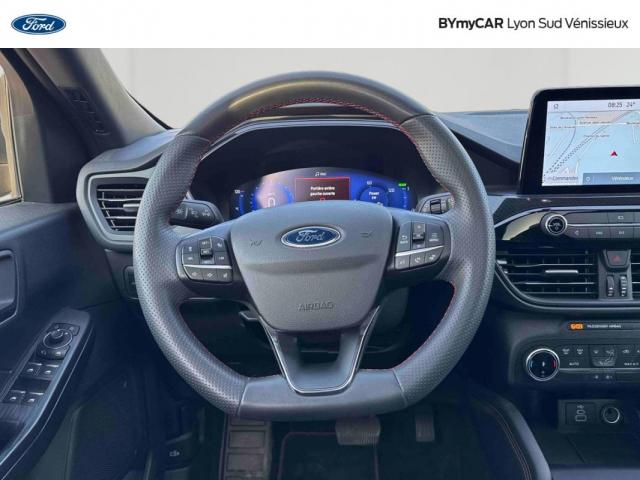 Ford Kuga image 7