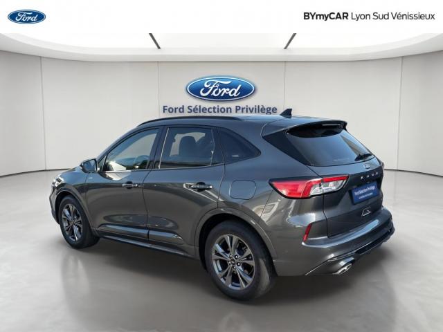 Ford Kuga image 2