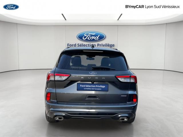 Ford Kuga image 9