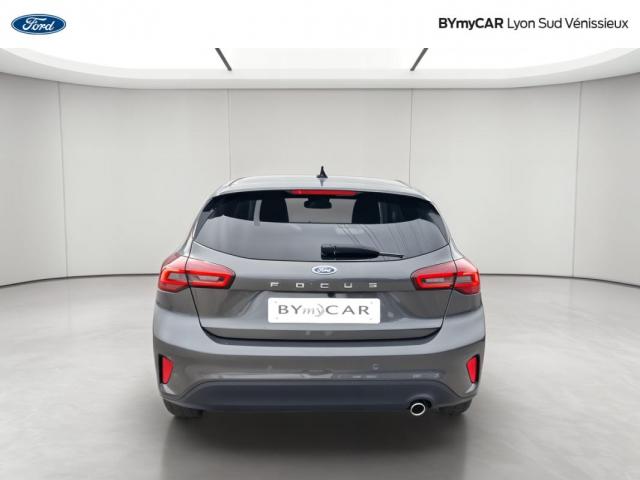 Ford Focus image 5