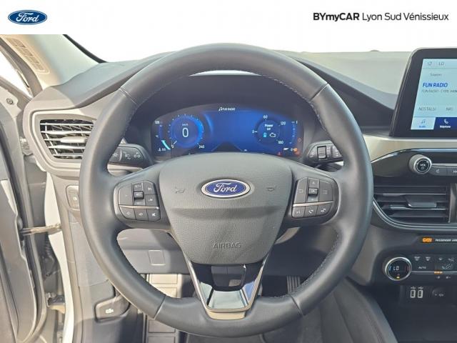 Ford Kuga image 5