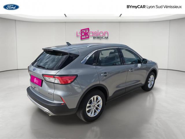 Ford Kuga image 9