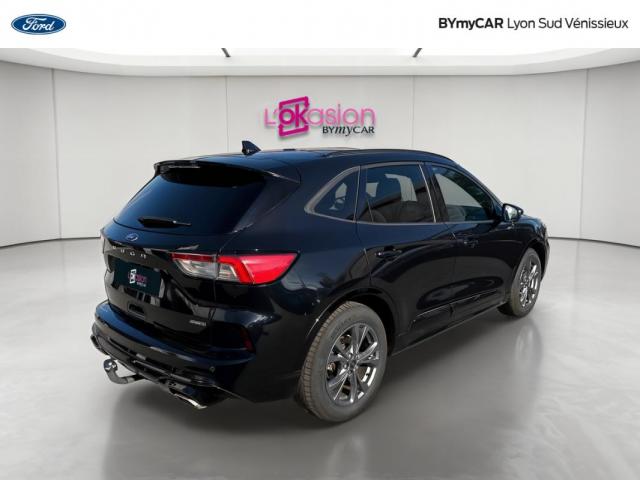 Ford Kuga image 1