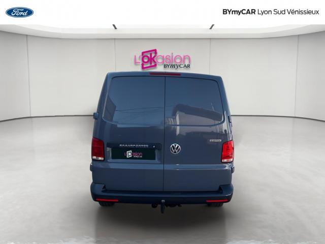 Volkswagen Transporter image 2