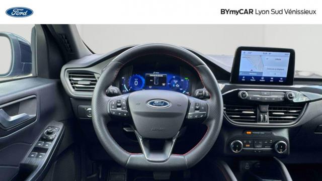 Ford Kuga image 3