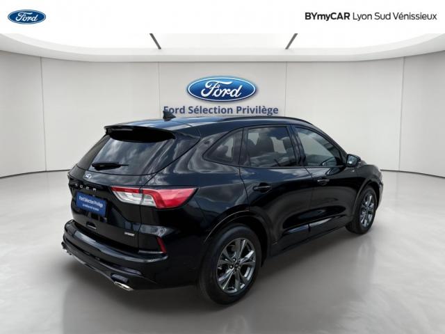Ford Kuga image 2