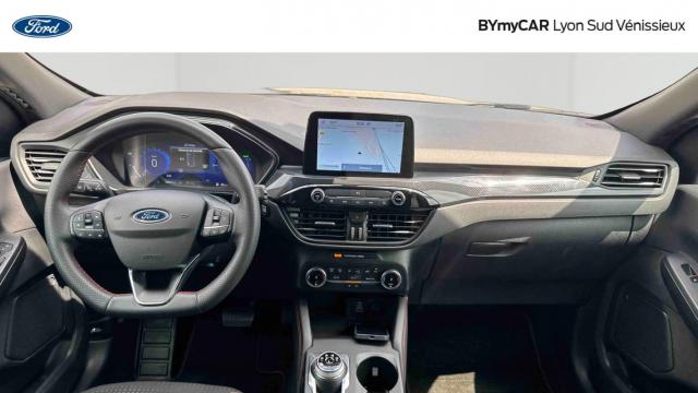 Ford Kuga image 7