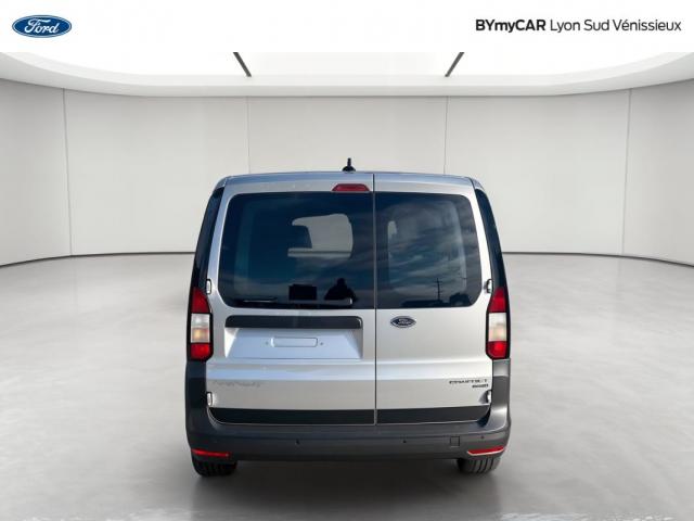 Ford Transit Connect image 7