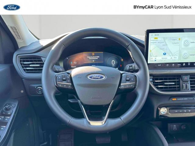 Ford Kuga image 3