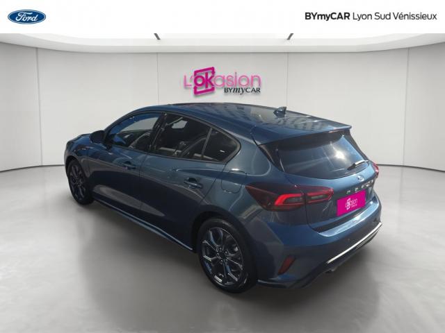 Ford Focus image 9