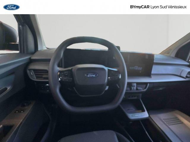 Ford Transit Courier image 2