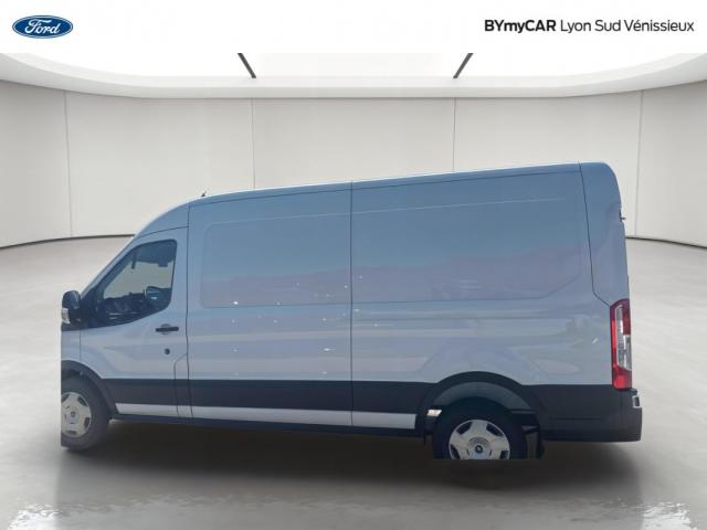 Ford Transit image 2