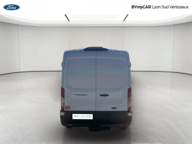 Ford Transit image 6