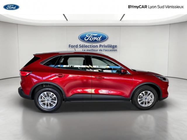 Ford Kuga image 8
