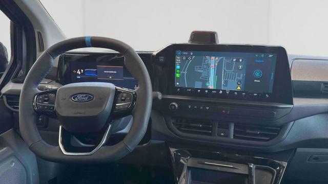 Ford Transit Custom image 6
