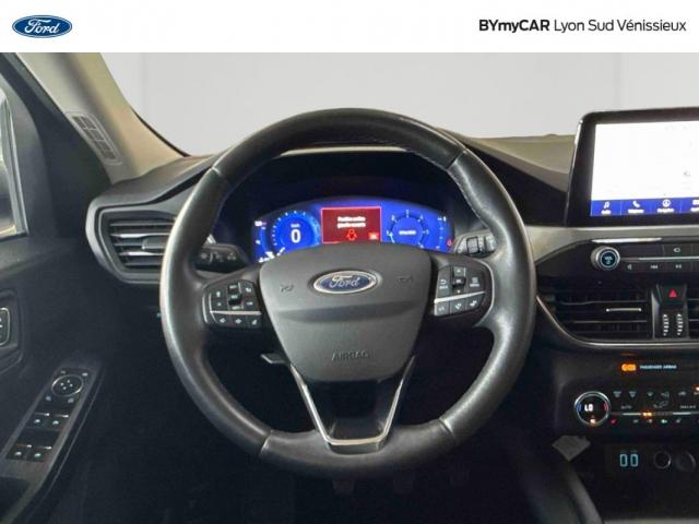 Ford Kuga image 9