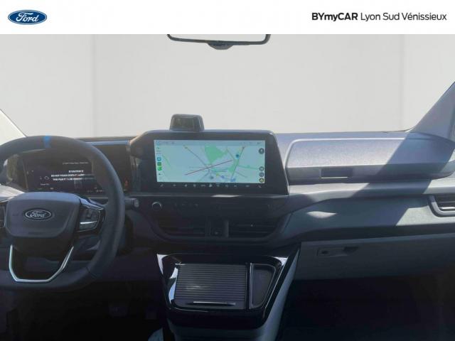 Ford Transit Custom image 3