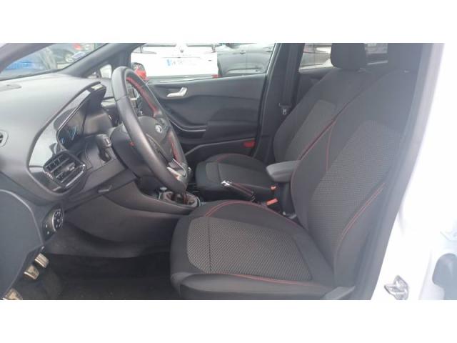 Ford Fiesta image 6