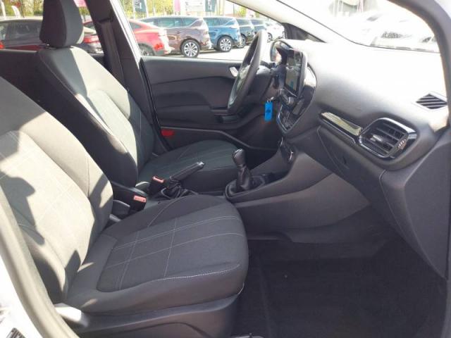 Ford Fiesta image 7