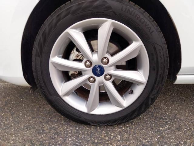 Ford Fiesta image 9
