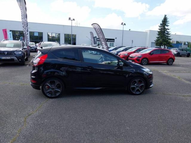 Ford Fiesta image 8