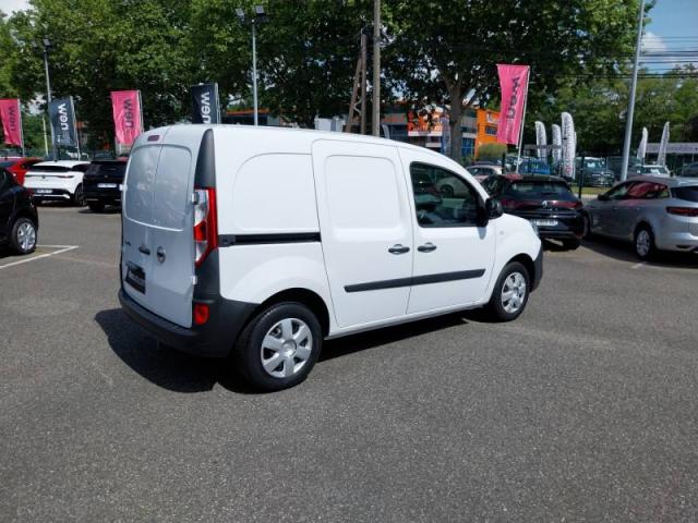 Nissan Nv250 image 2