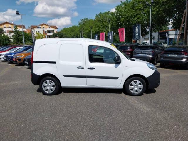 Nissan Nv250 image 9