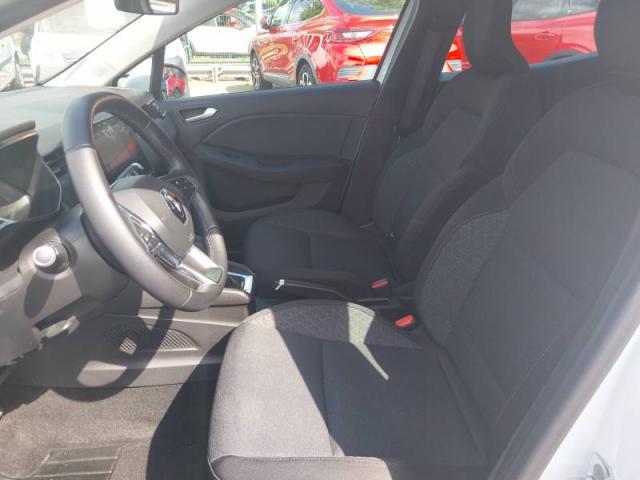 Renault Clio image 9