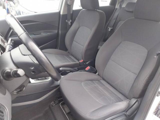 Kia Rio image 4