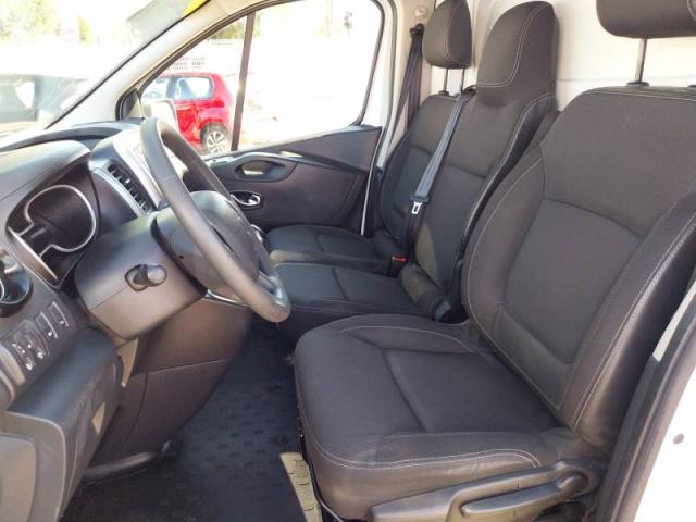 Renault Trafic image 7