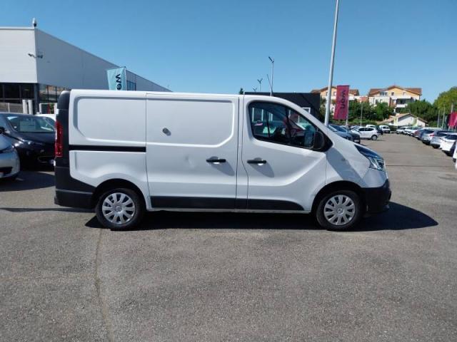 Renault Trafic image 1