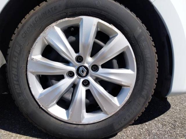 Renault Clio image 2