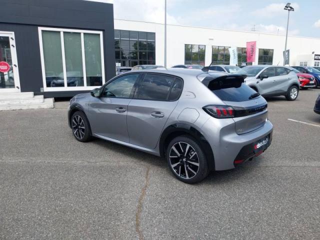 Peugeot 208 image 9