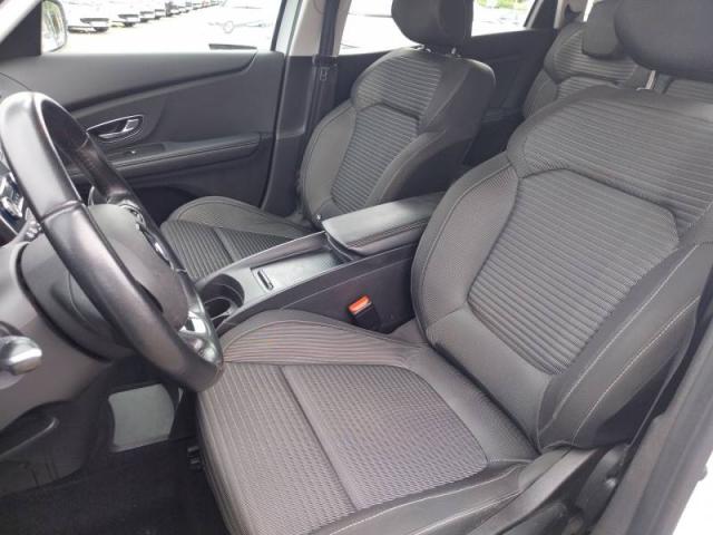 Renault Grand Scénic image 1