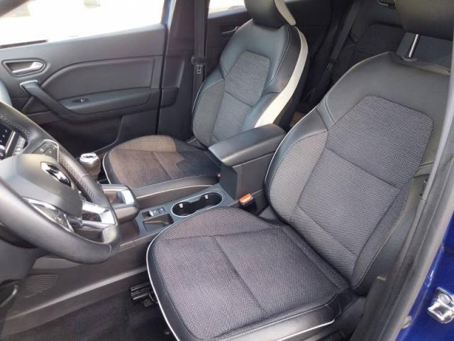 Renault Captur image 1