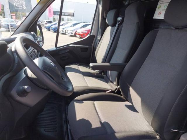Renault Master image 1