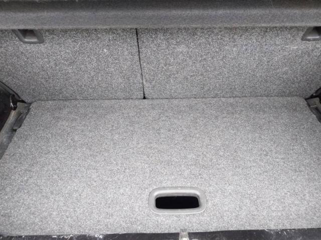 Volkswagen Up! image 4