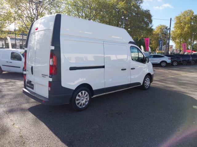 Renault Trafic image 1