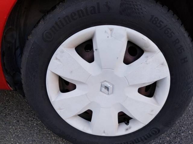 Renault Clio image 9
