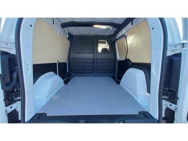 Nissan Townstar image 5