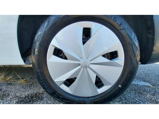 Nissan Townstar image 9