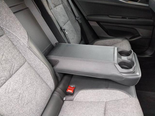 Renault Rafale image 9